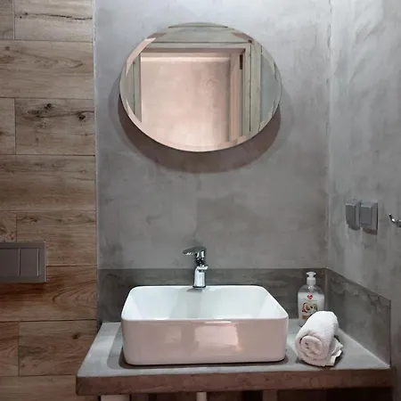 Pauline Апартаменти