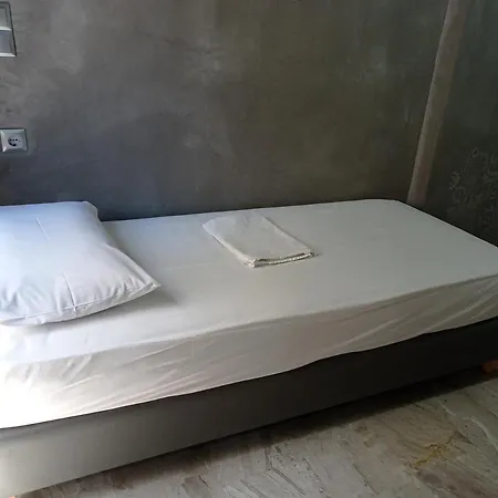 Pauline Apartment *