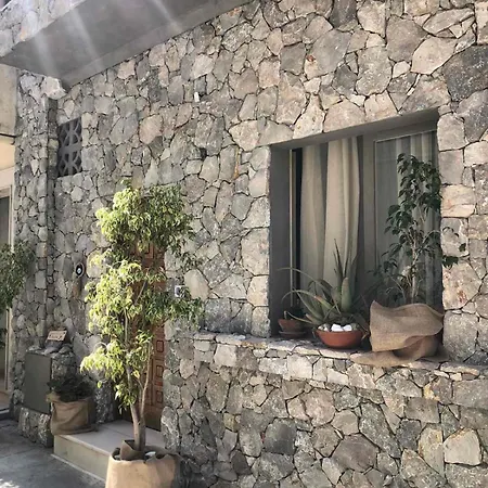 Pauline Апартаменти